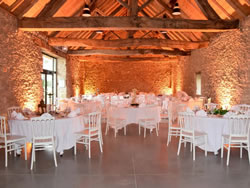 Grange décorée pour mariage
